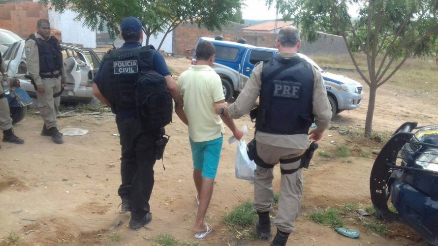 Suspeito de integrar facção criminosa, empresário da banda Unha Pintada é preso